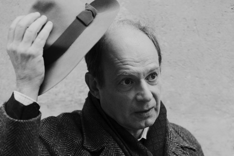 main_title - Denis Podalydès pour Libération