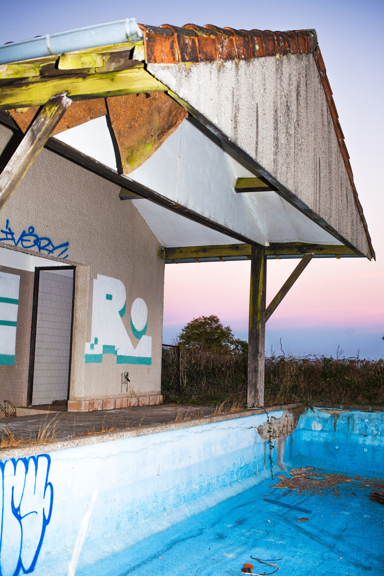 main_title - Courbefy for Neon