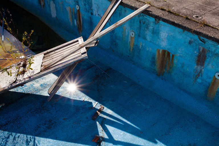 main_title - Courbefy for Neon