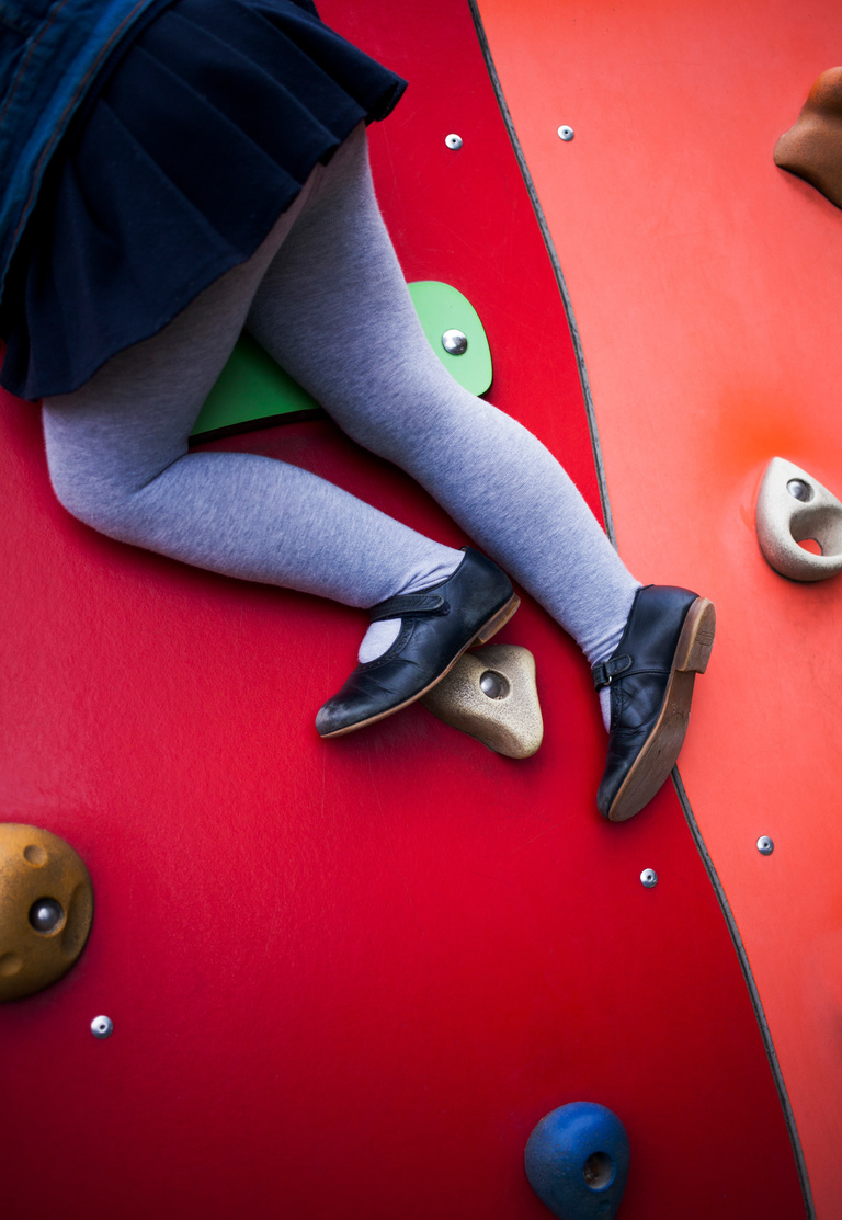 main_title - Babysitting for Neon