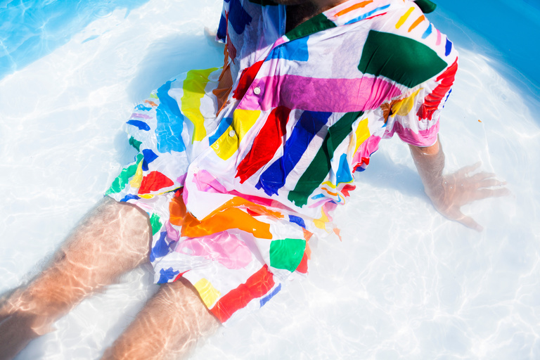 main_title - Été for Neon